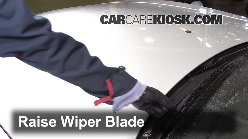 2004 BMW Z4 2.5i 2.5L 6 Cyl. Windshield Wiper Blade (Front)